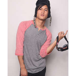 Alternative 3/4-Sleeve Raglan Henley - Dark/Colors Gray, Eco/Red