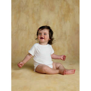 Rabbit Skins Infant Lap Shoulder Creeper - White/Neutral 