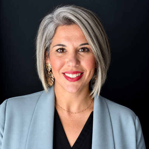 Shannon Adams headshot