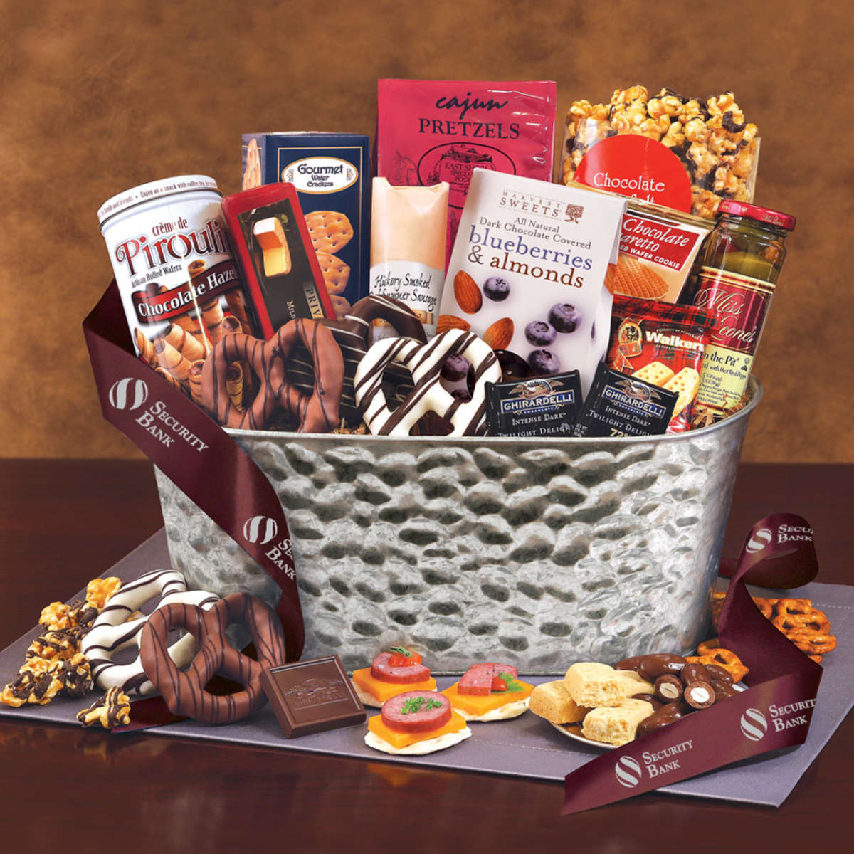 Epicurean Feast Gift Basket Deluxe
